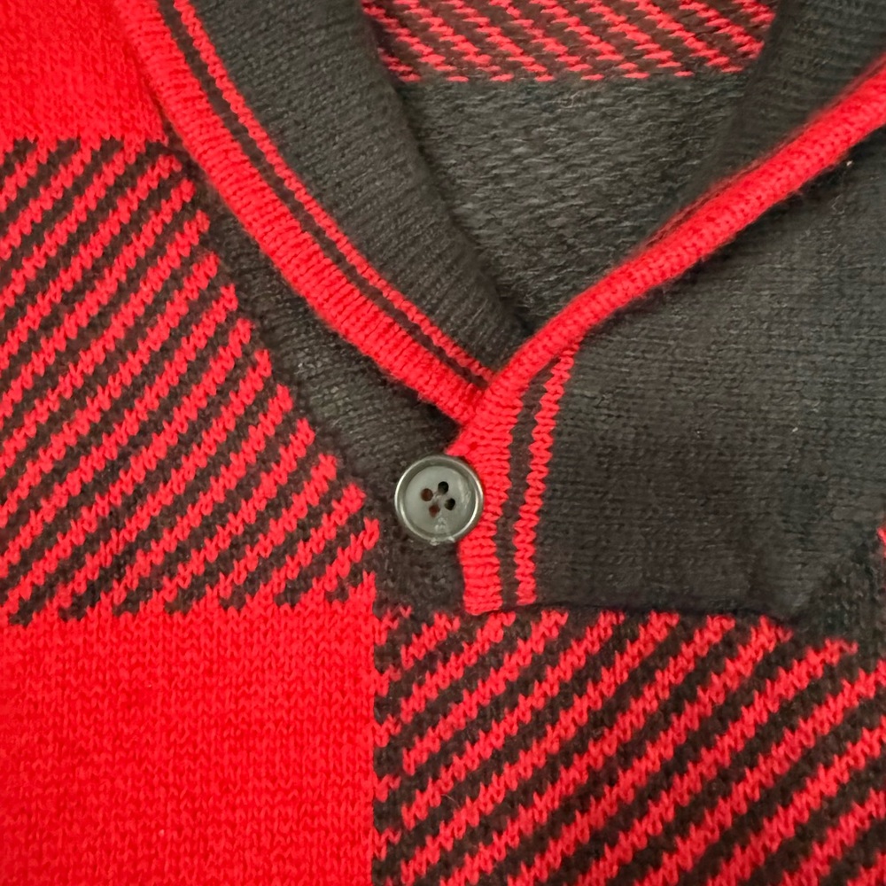 Lands' End Red and Black Buffalo-Check V-Neck Shawl Sweater - Picture 3 of 4